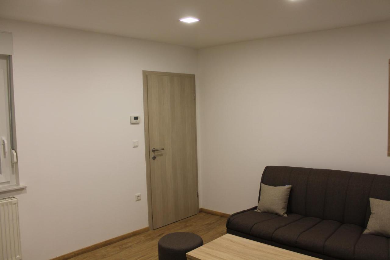 Petite Apartment Maribor Exterior foto